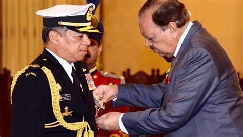 malaysian navy chief earns pakistan s highest military