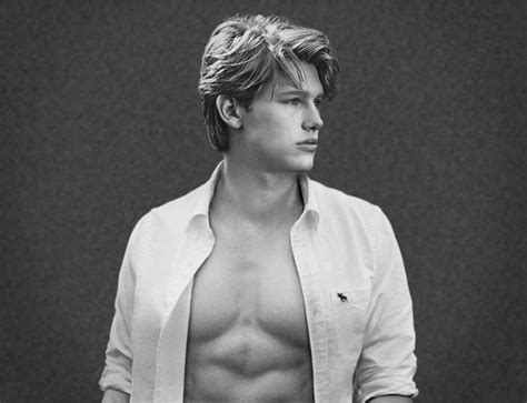 abercrombie fitch male model hot abercrombie and fitch spring summer 2013 main image