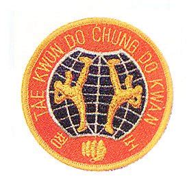 amazoncom tae kwon  chung  kwan patch martial arts belt pins sports outdoors