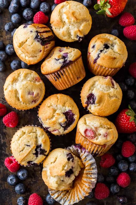 mixed berry muffins natashaskitchencom