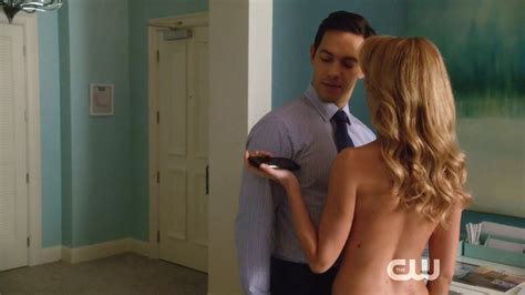 jane the virgin nude pics page 1