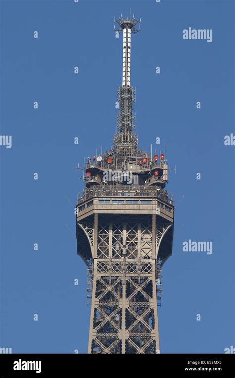 paris satellite  res stock photography  images alamy