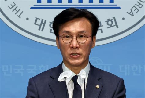 김민석 민주당 원내대표 선거 출마… 당과 대표 지켜낼 것