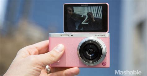 samsung debuts the ultimate selfie camera the nx mini