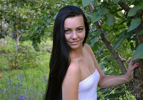 Ukrainian Single Luba From Pavlohrad 25 Yo Hair Color Black