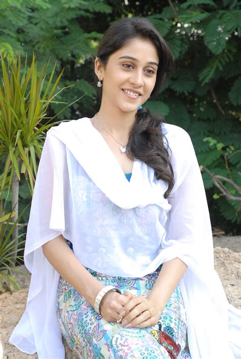 Telugu Actress Rejina Cute Photos Stills South Actress