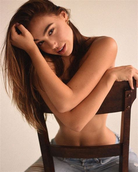 Alexis Ren Thefappening Sexy And Topless 9 Pics The Fappening