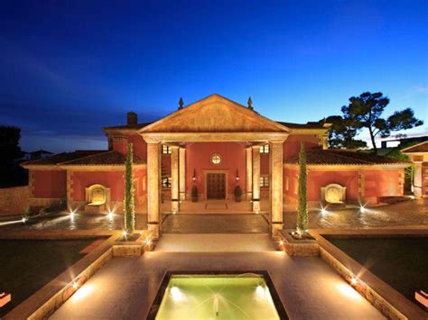 magnificent  roman style palatial villa  spain homes   rich