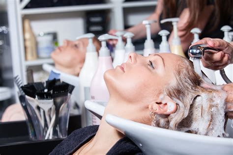 woman sues salon for causing beauty parlor stroke newbeauty