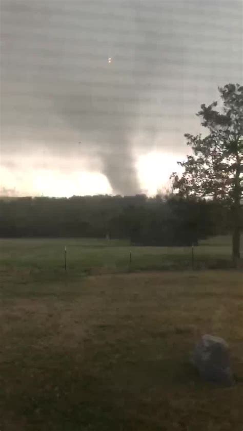tornado in mississippi caught on camera wkrg news 5