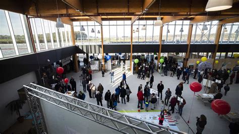 lelystad airport toont nieuwe terminal reizen telegraafnl
