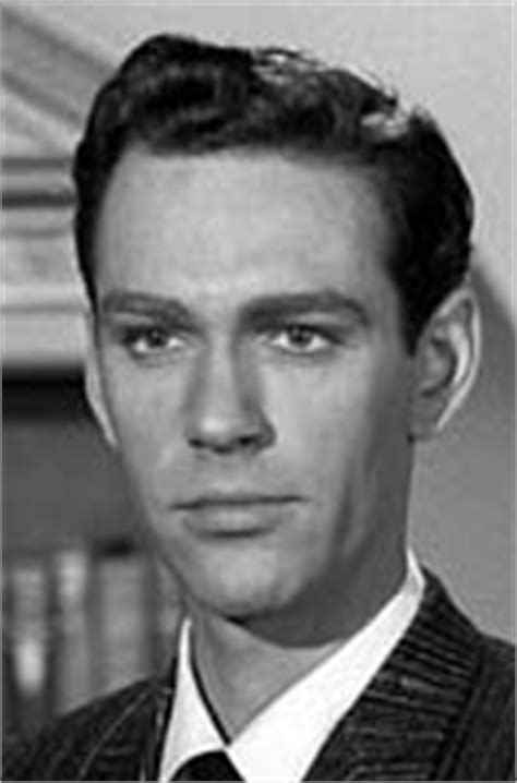 actor pictures  perry mason