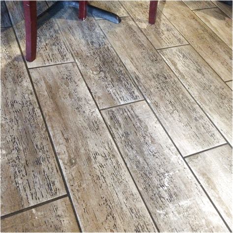 love  floor  tile    wood  bet  wears