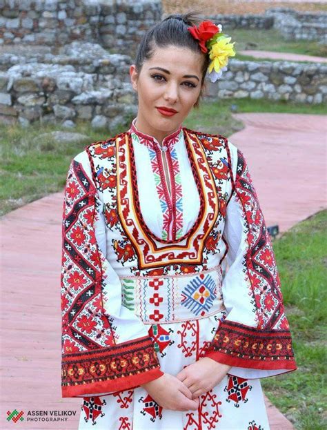 folk clothing culture clothing costumes   world ethno style