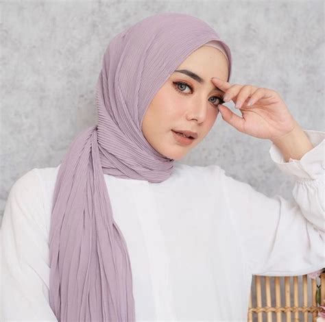 pakai hijab pashmina plisket  mudah  modis bukareview