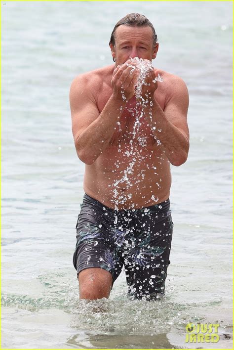 Simon Baker Looks Fit Going For A Dip In The Ocean Photo 4508474