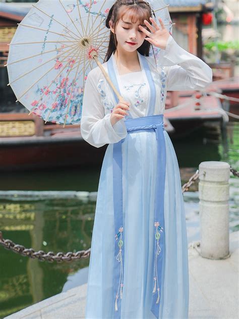 ancient traditional chinese woman elegant hanfu dress fashion hanfu