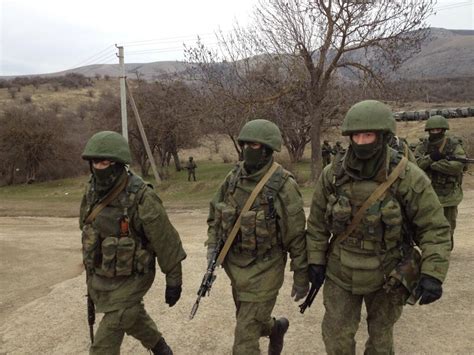 Ukrainian And Russian Troops Standoff In Crimeadiscover