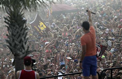 after violence spring break hotspot bans alcohol on beaches