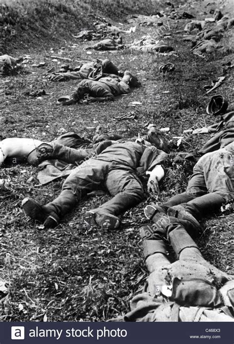 second world war dead soldiers of the red army on the