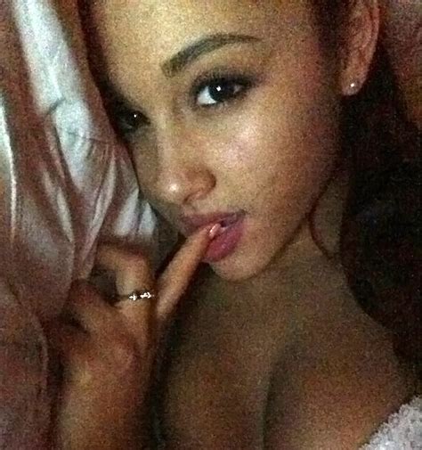ariana grande naked photos are confirmed in 2017 scandalpost