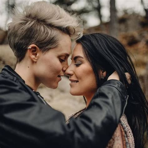 Fem Cute Lesbian Couples Lesbian Love Hippie Vintage Girlfriend