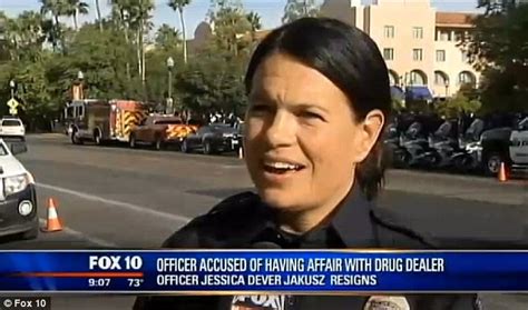 tempe cop jessica dever jakusz who had sex with drug dealer resigns daily mail online