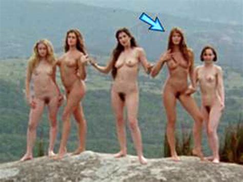 hot australian actress elle macpherson nude photos scandal planet