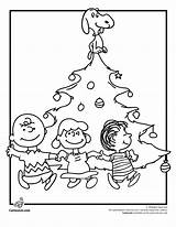 Coloring Christmas Snoopy Pages Charlie Brown Peanuts Woodstock Tree Linus Cartoon Lucy Kids Drawing Popular Jr Getdrawings Coloringhome Adult sketch template