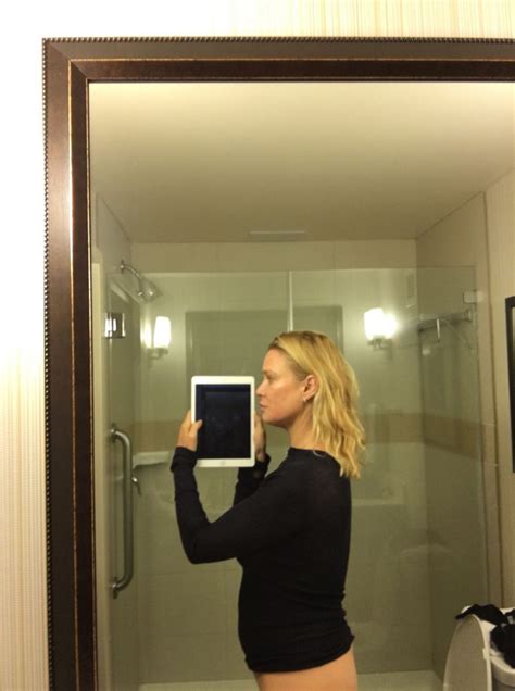 Laurie Holden Leaked The Fappening 5 Photos Thefappening