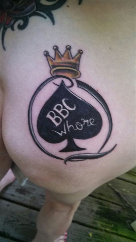 Pin By Dennis Brodnax On Tattooed Women Queen Of Spades Tattoo Spade