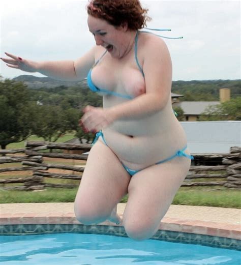 Hot Chubby Jumping In Pool Numberjuan738