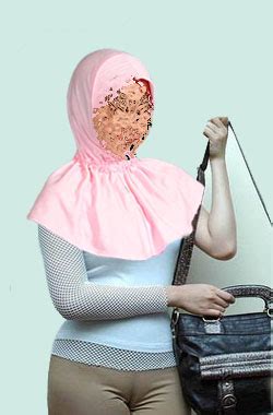 barokah kontroversi pakai jilbab tapi baju ketat  tidak menutup dada