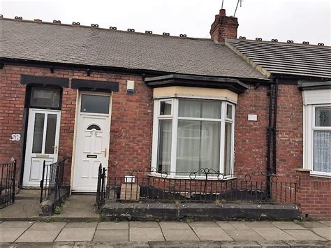 tidy terraced bungalow  hendon sunderland   letting agents