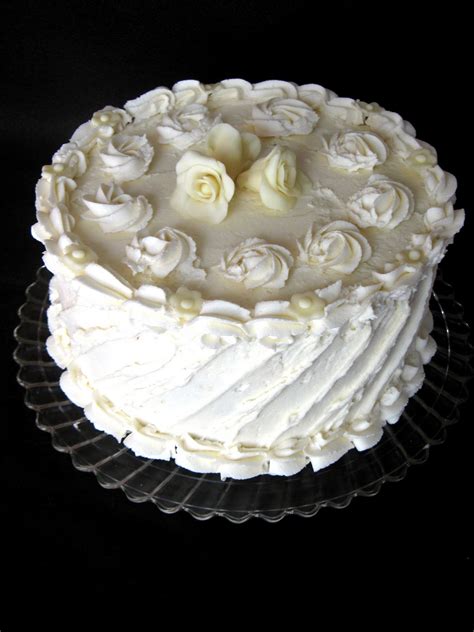 white chocolate cranberry birthday cake crunchy creamy sweet