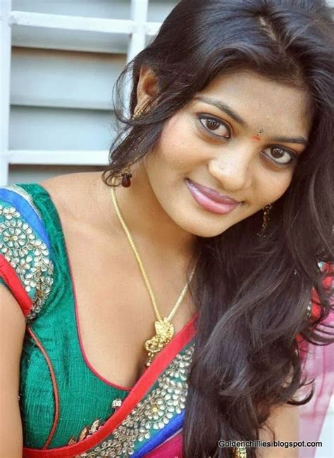 south indian actress sowmya navel show stills hot girls