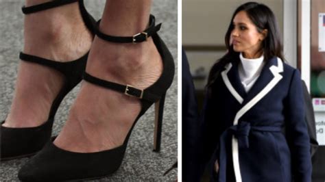 Everyone Is Looking At Meghan Markle S Feet As She Steps Out In Too Big