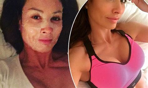 melanie sykes flaunts her abs on instagram daily mail online
