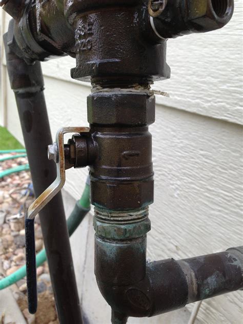 plumbing    fix leaking sprinkler    valve home