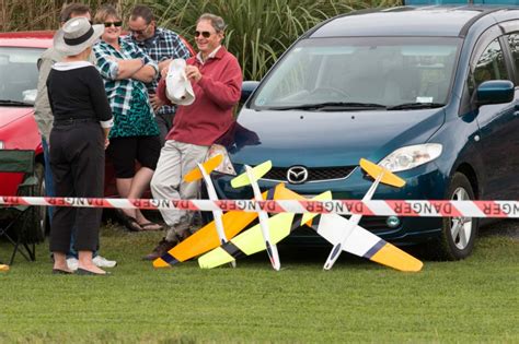 hand launch gliders tauranga model aircraft club
