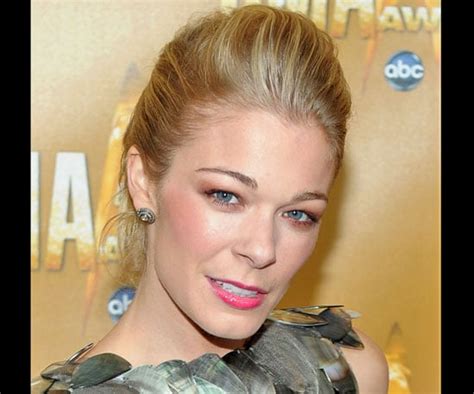 Leann Rimes New Pictures Of Celebrities At The 2010 Country Music
