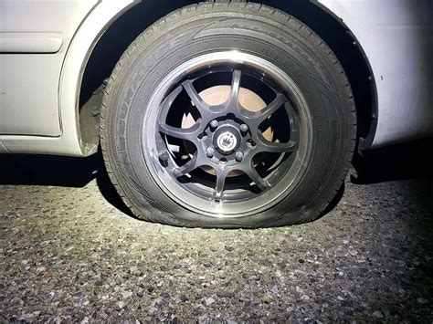 flat tire  night  solutions