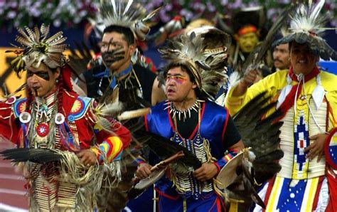 kanadyjscy indianie wracaja  rdzennych imion  nazw dziejepl