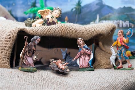 banco de imagenes gratis nacimiento del nino jesus en una hermosa