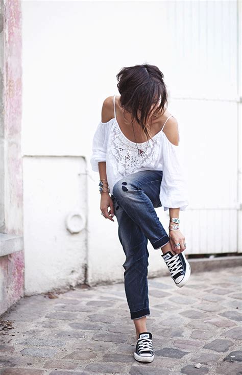 50 fashion hacks that will show you how to wear converse