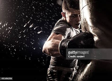 boxing photos and premium high res pictures getty images