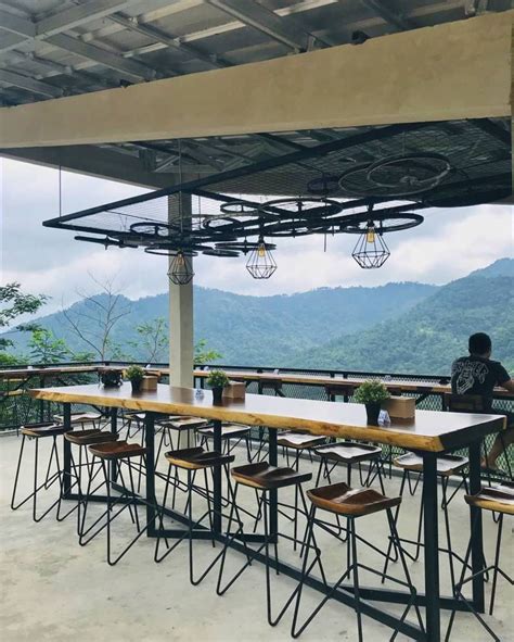 highlanders resort  cafe tempat nongkrong  punya view alam