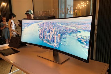 hp sc   curved ultrawide monitor  eye popping  display controls  pcs