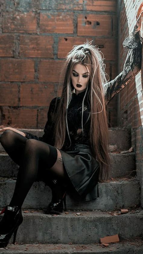 Pin By Spiro Sousanis On Beatriz Mariano Photography Hot Goth Girls
