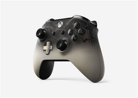 microsofts translucent black xbox controller   gorgeous gaming gadget airows